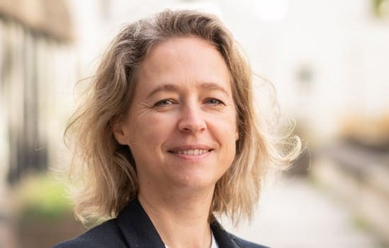 Emmanuelle Nave
